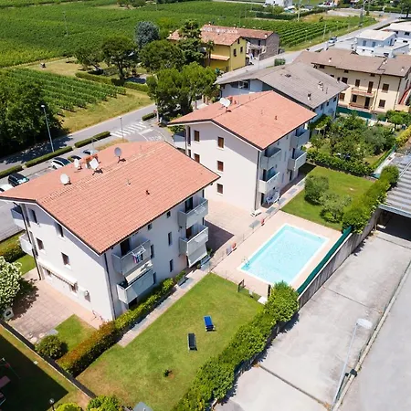 Wolf House - Sirmione