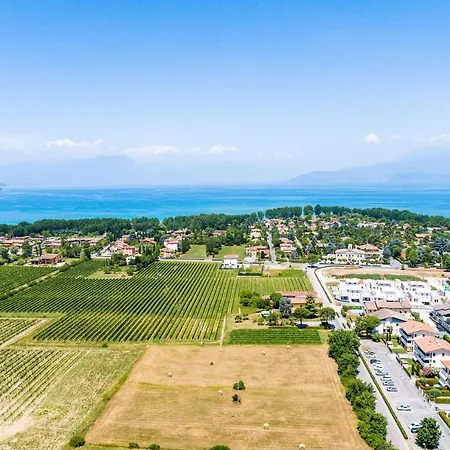 Apartment Wolf House - Sirmione