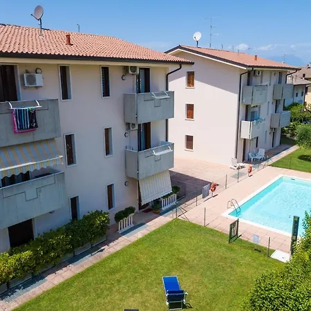 Wolf House - Sirmione